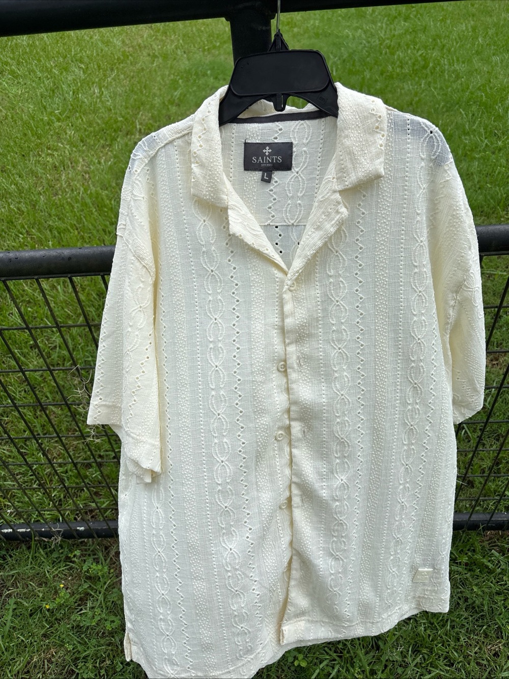 Saints Cream Textured Short-Sleeve Button-Down Shirt